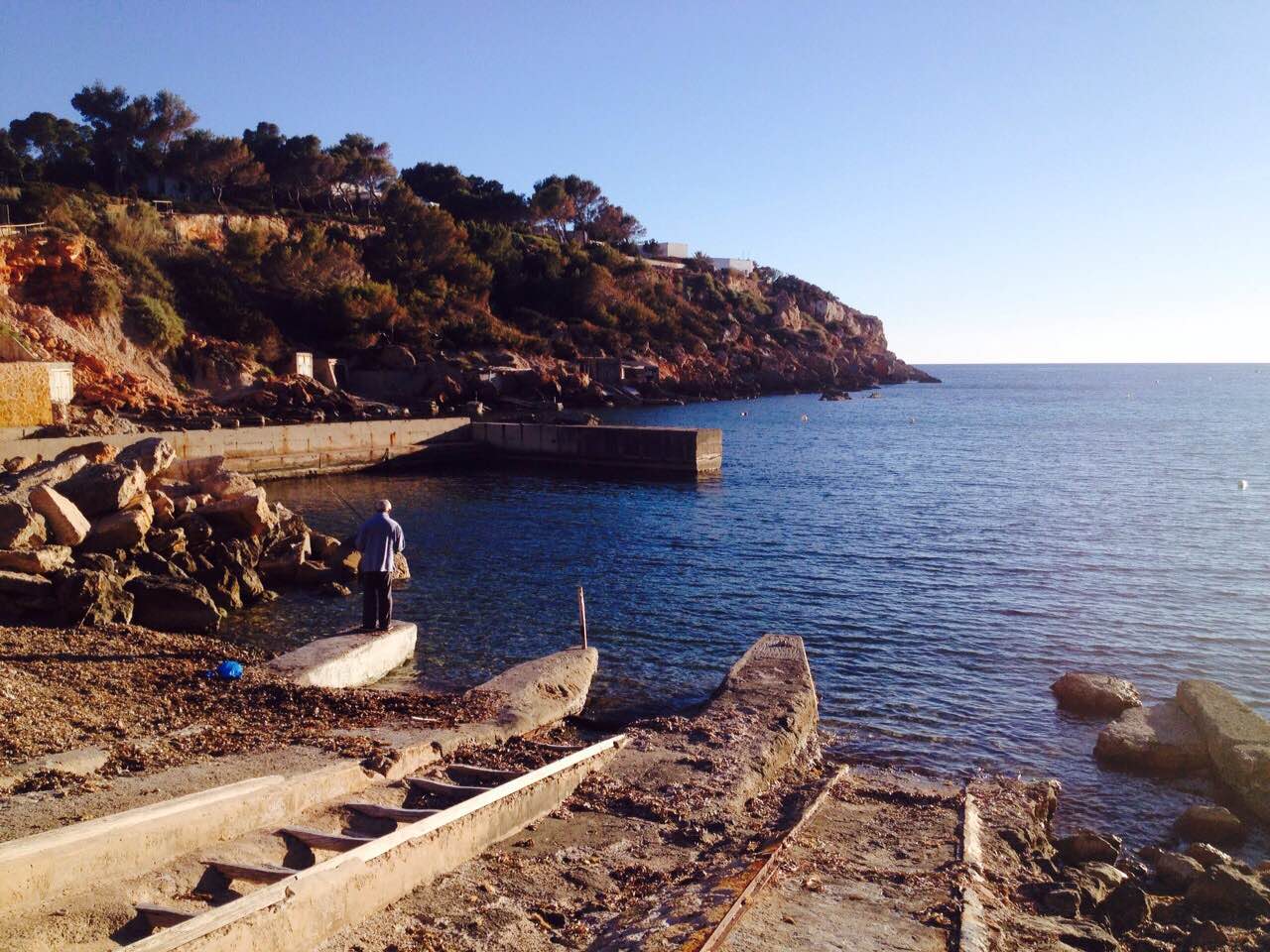 Residencia con piscina y vistas al mar , alquiler por meses.