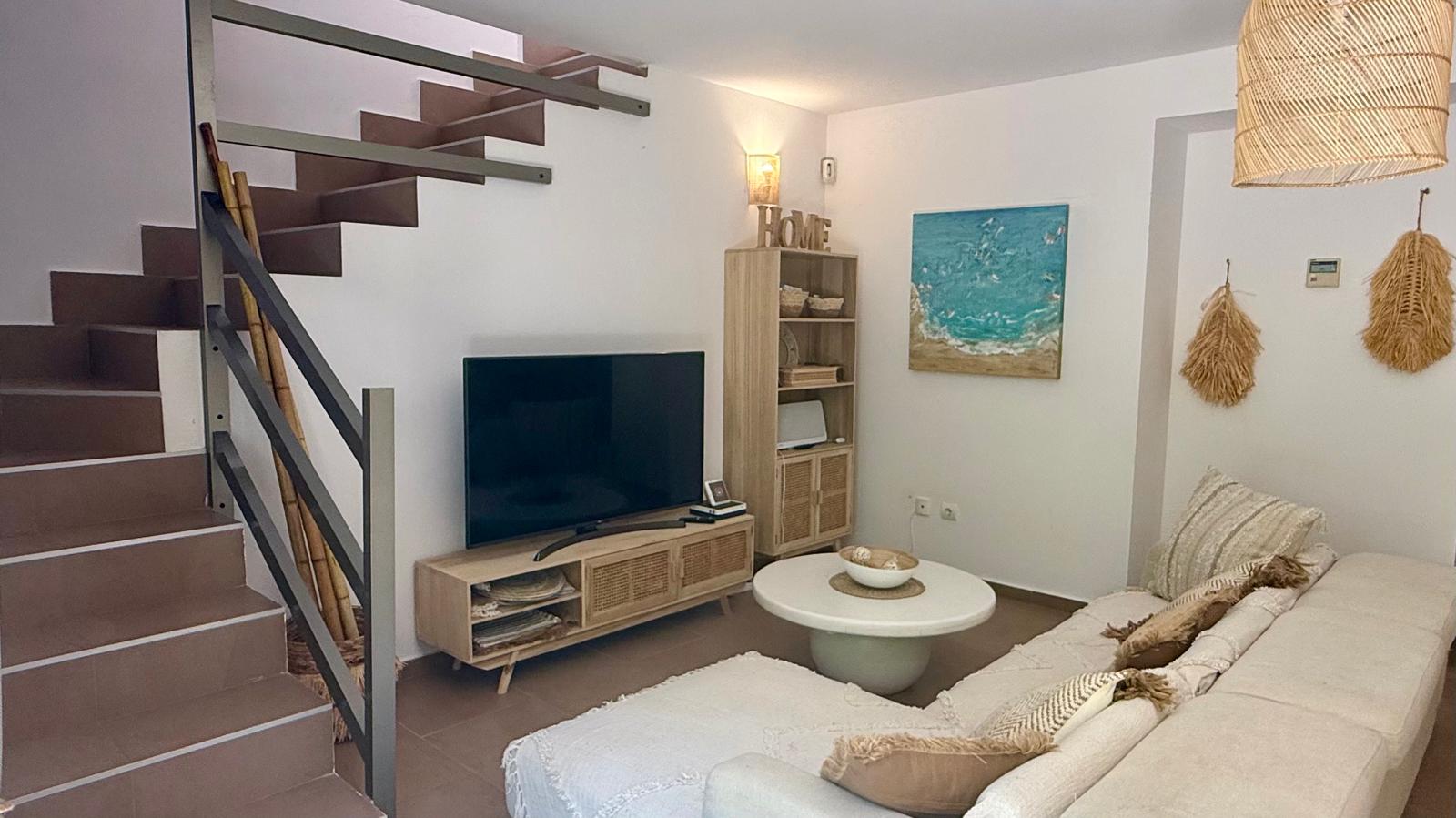Preciosa casa en cala tarida , alquiler por meses