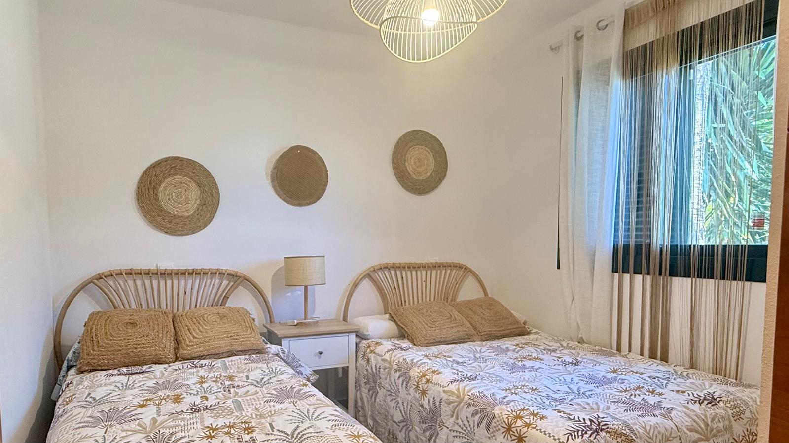 Preciosa casa en cala tarida , alquiler por meses