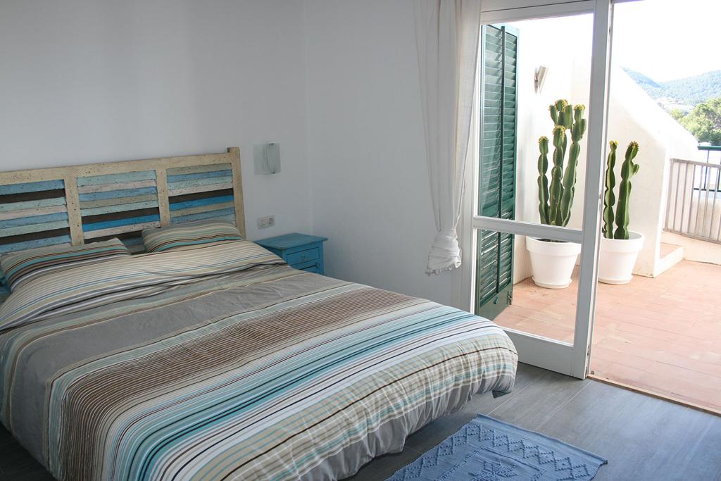 RENT 11 MONTHS, 3 bedrooms