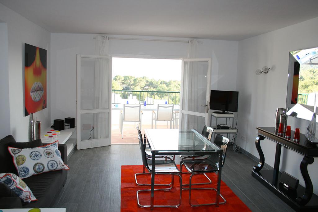 RENT 11 MONTHS, 3 bedrooms