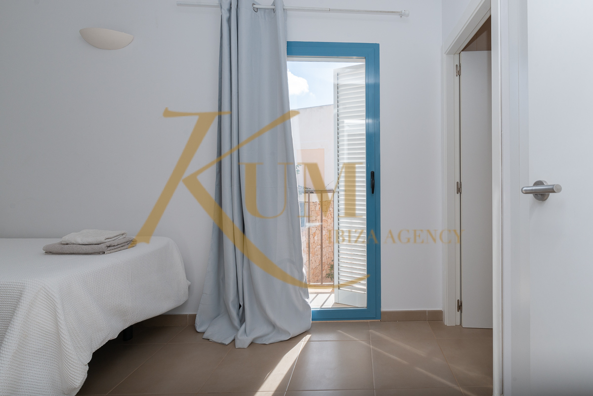 Encantadora Casa Adosada con Vistas al Mar | Alquiler Invierno Ibiza