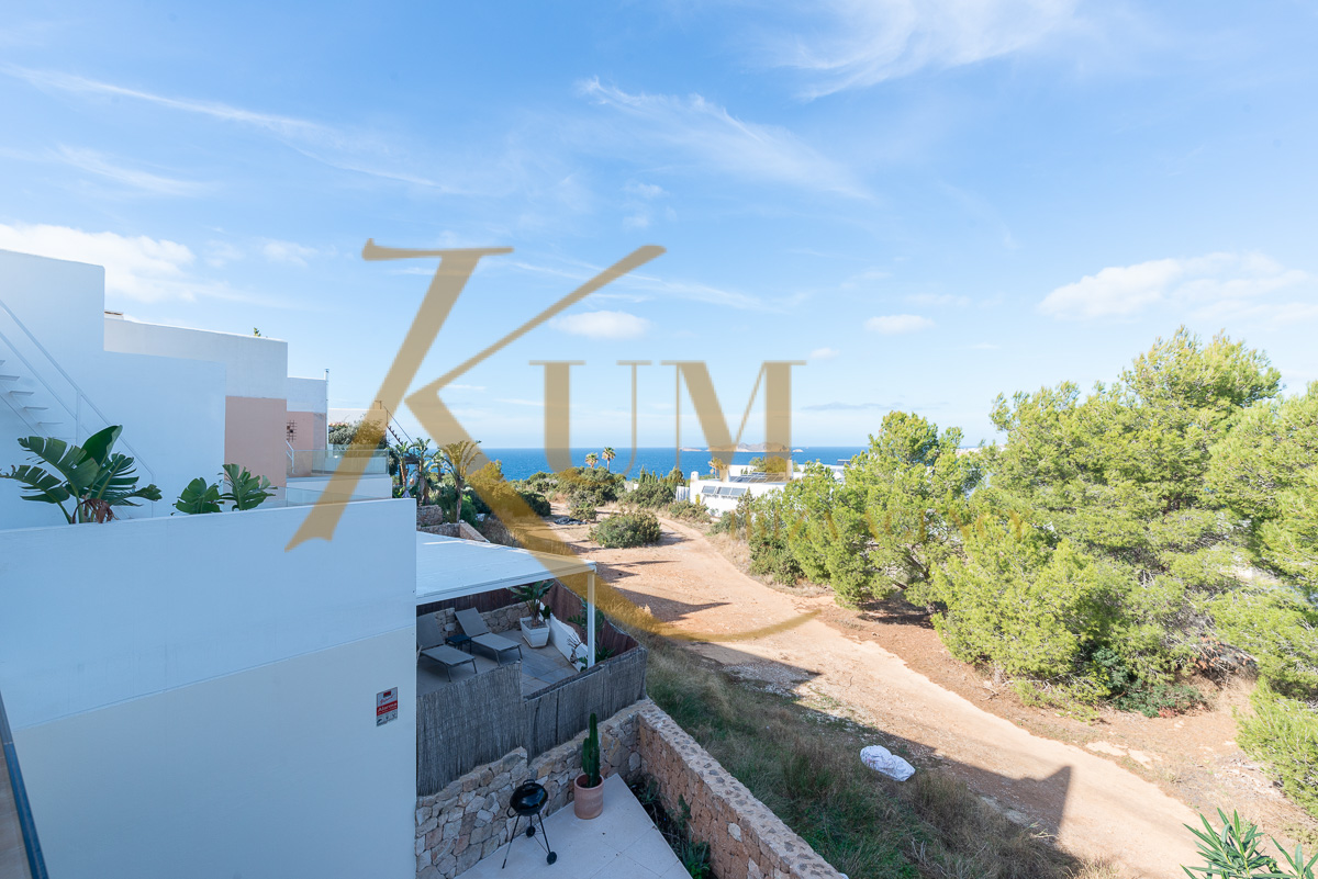 Encantadora Casa Adosada con Vistas al Mar | Alquiler Invierno Ibiza