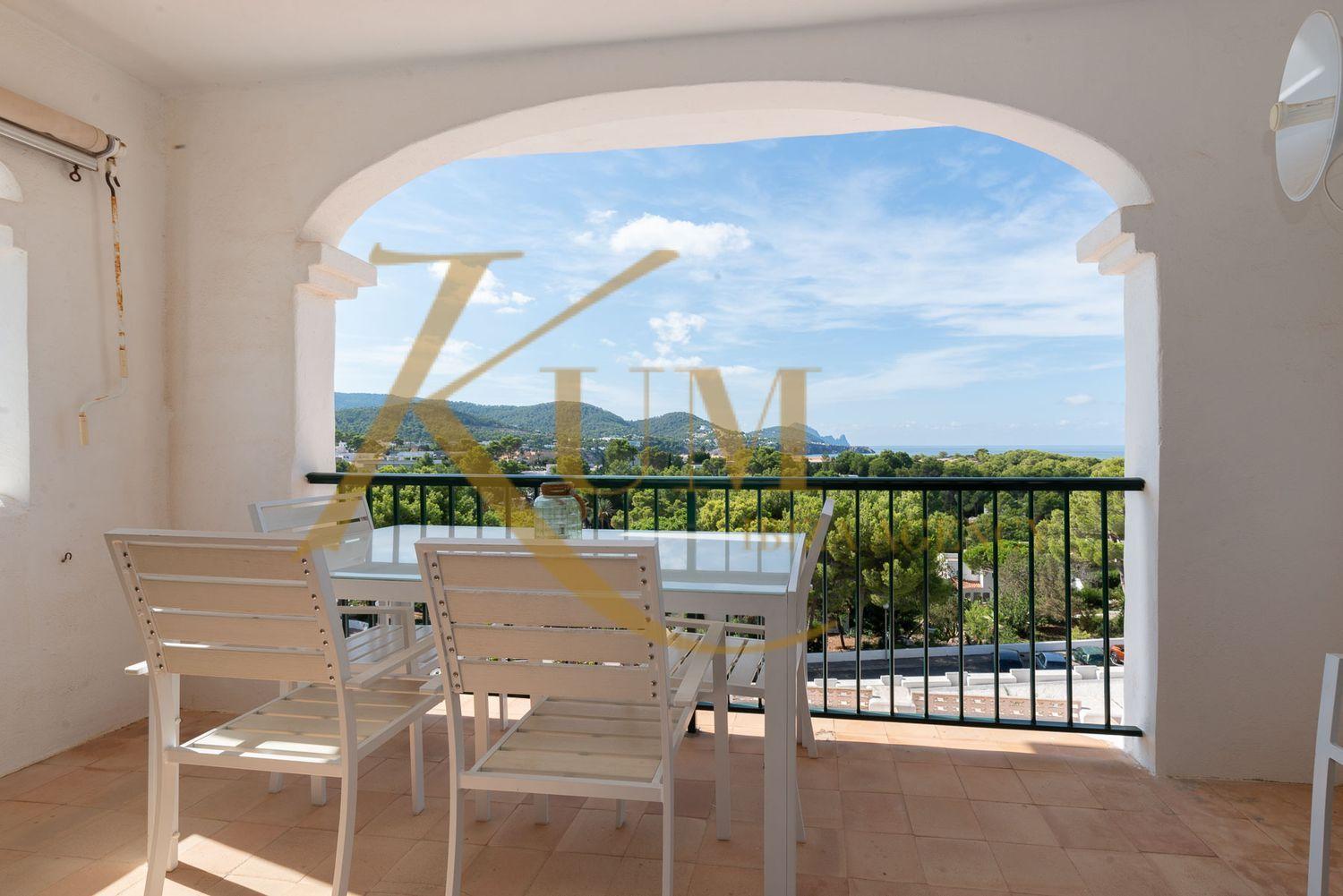 Apartment with views in Tarida