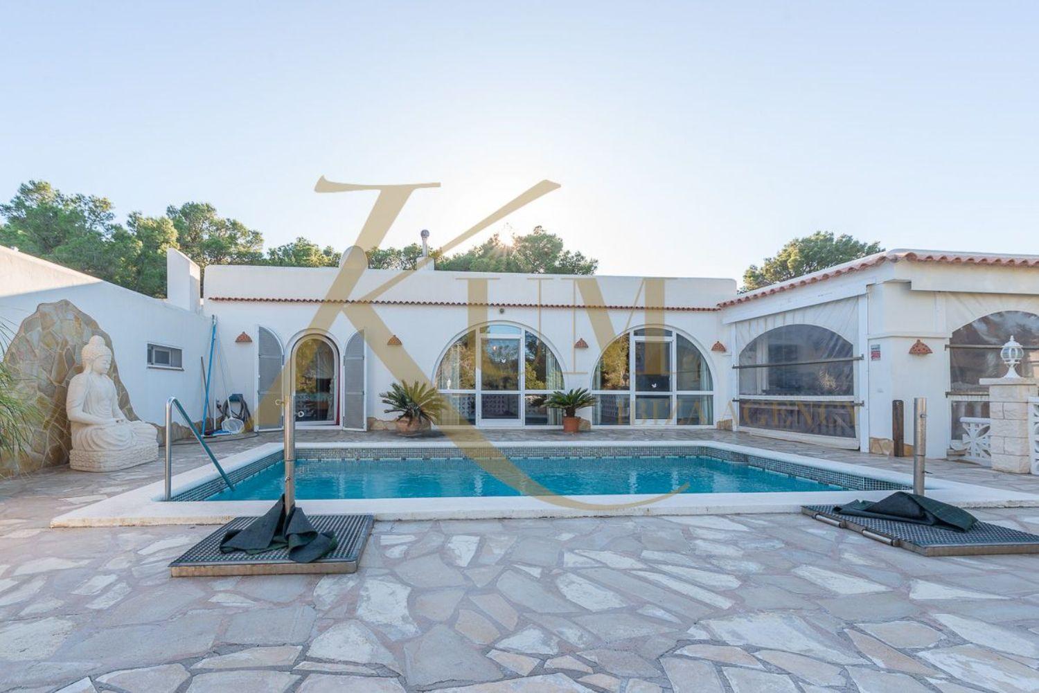Villa avec piscine privée à Cala Vadella