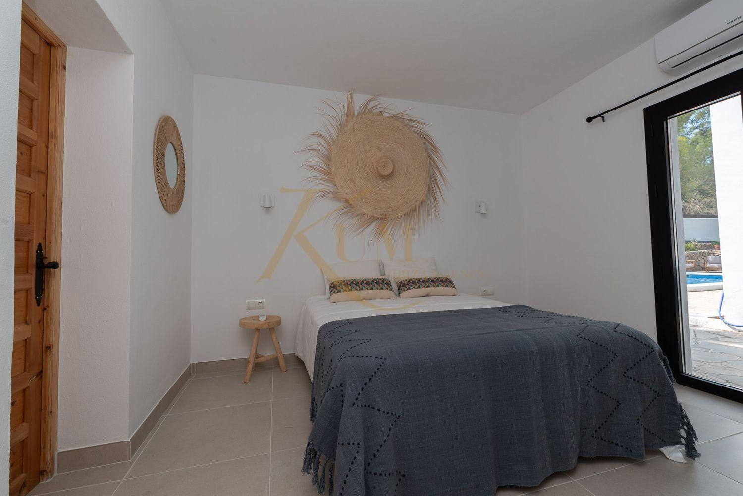 Lloguer Casa Ibicenca amb Piscina Privada | Sant Antoni, Eivissa