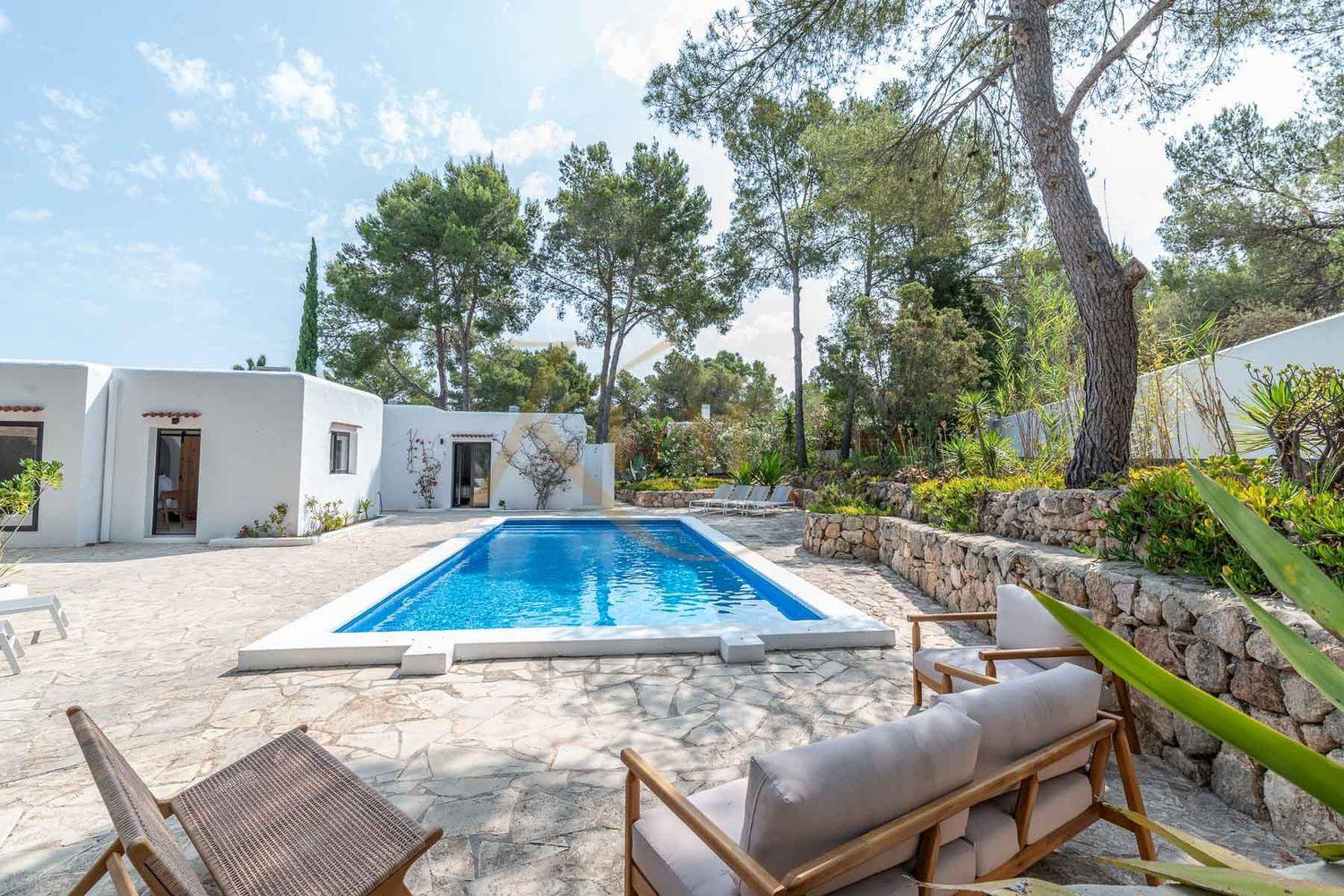 Lloguer Casa Ibicenca amb Piscina Privada | Sant Antoni, Eivissa