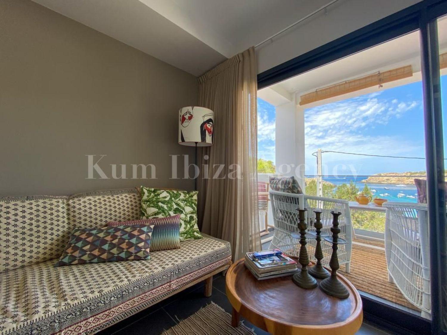 Apartament de lloguer amb vistes al mar.