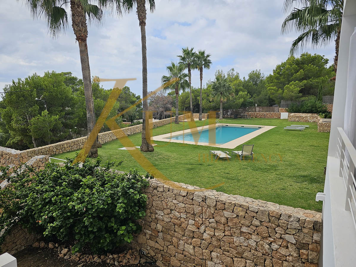 Villa Campa. Ideal house for rent with 4 bedrooms and minutes from the sea.